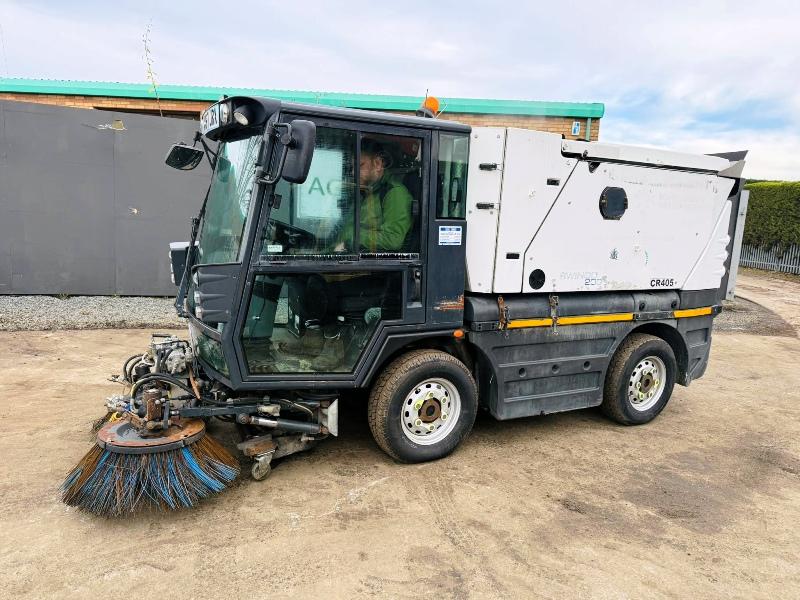 SCHMIDT 200 COMPACT SWEEPER*YEAR 2017*VIDEO*