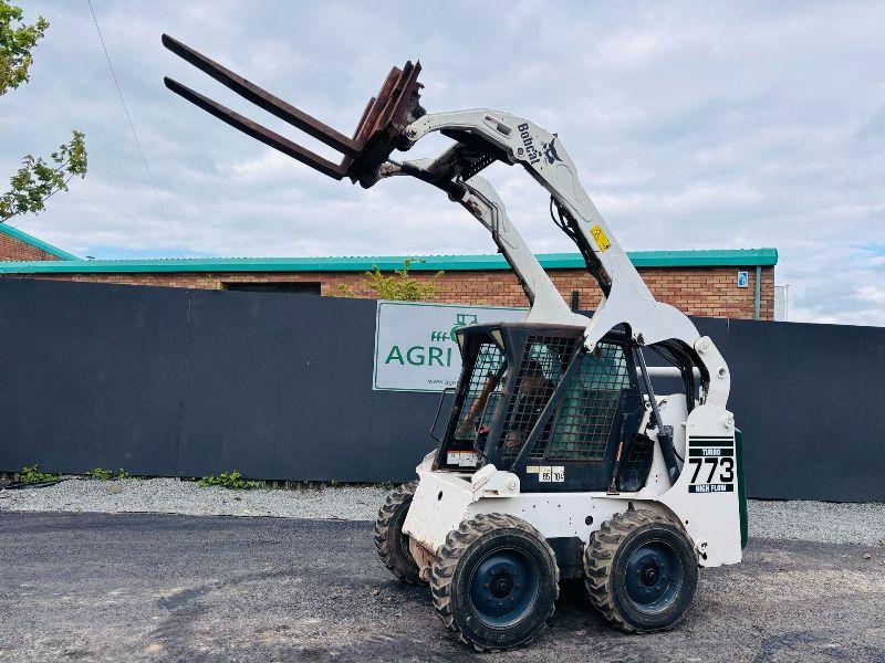 BOBCAT 773 HIGH LIFT TURBO SKIDSTEER*C/W PALLET TINES*VIDEO*