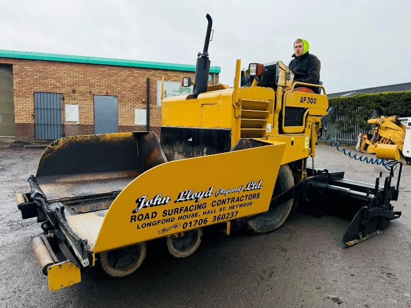 CATERPILLAR AP-300 TARMAC PAVER*VIDEO*