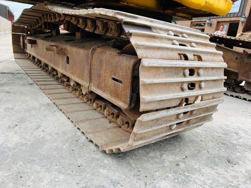 NEW HOLLAND E215 TRACKED EXCAVATOR C/W QUICK HITCH 