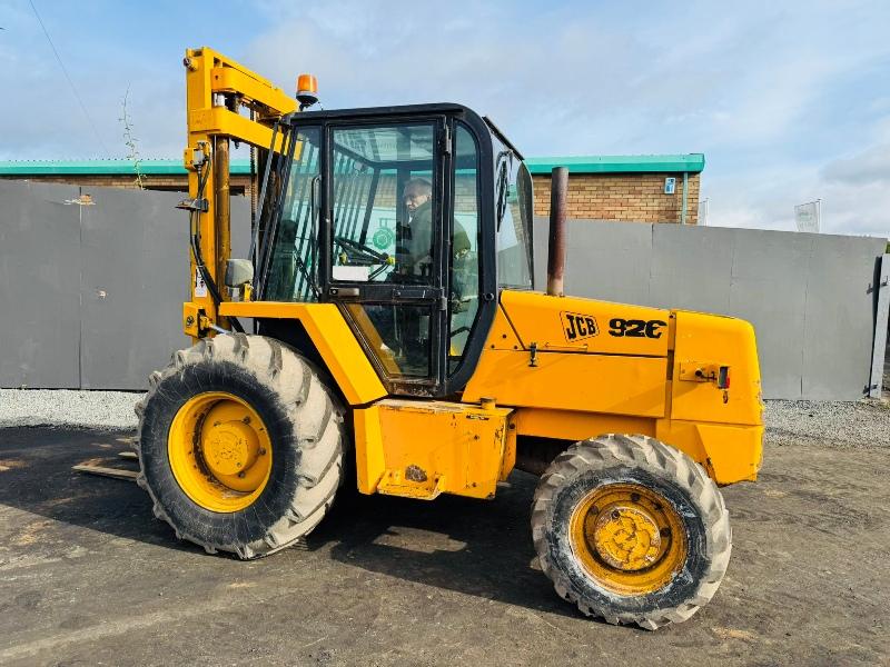 JCB 926 4WD ROUGH TERRAIN FORKLIFT*C/W PALLET TINES*VIDEO*