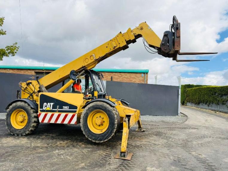 CATERPILLAR TH63 TELEHANDLER*C/W JACK LEGS*VIDEO*