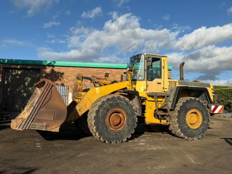KOMATSU WA470-3H LOADING SHOVEL*C/W BUCKET*