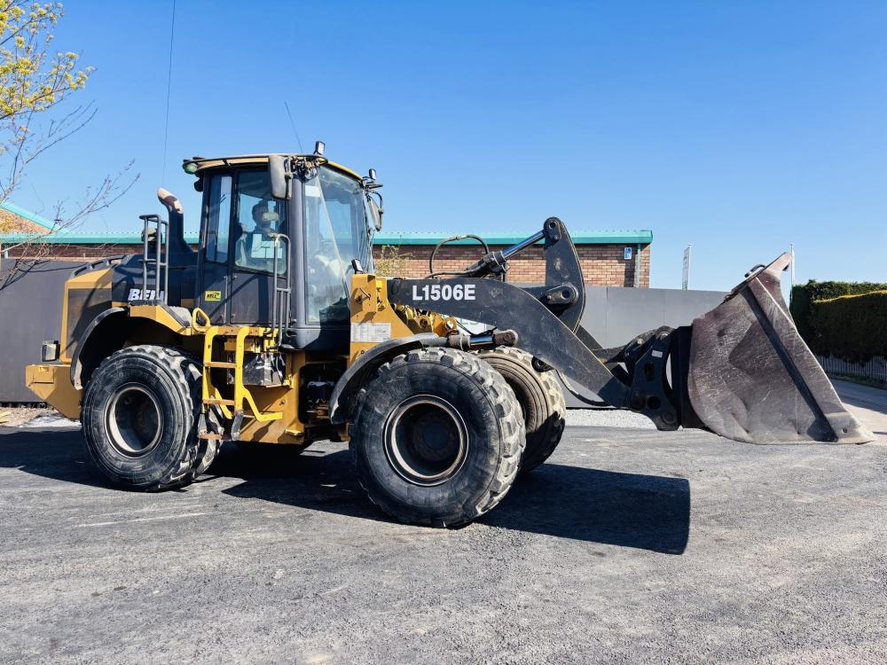 BELL L1506E LOADING SHOVEL *C/W BUCKET*YEAR 2016* READING 8682 HOURS*VIDEO*