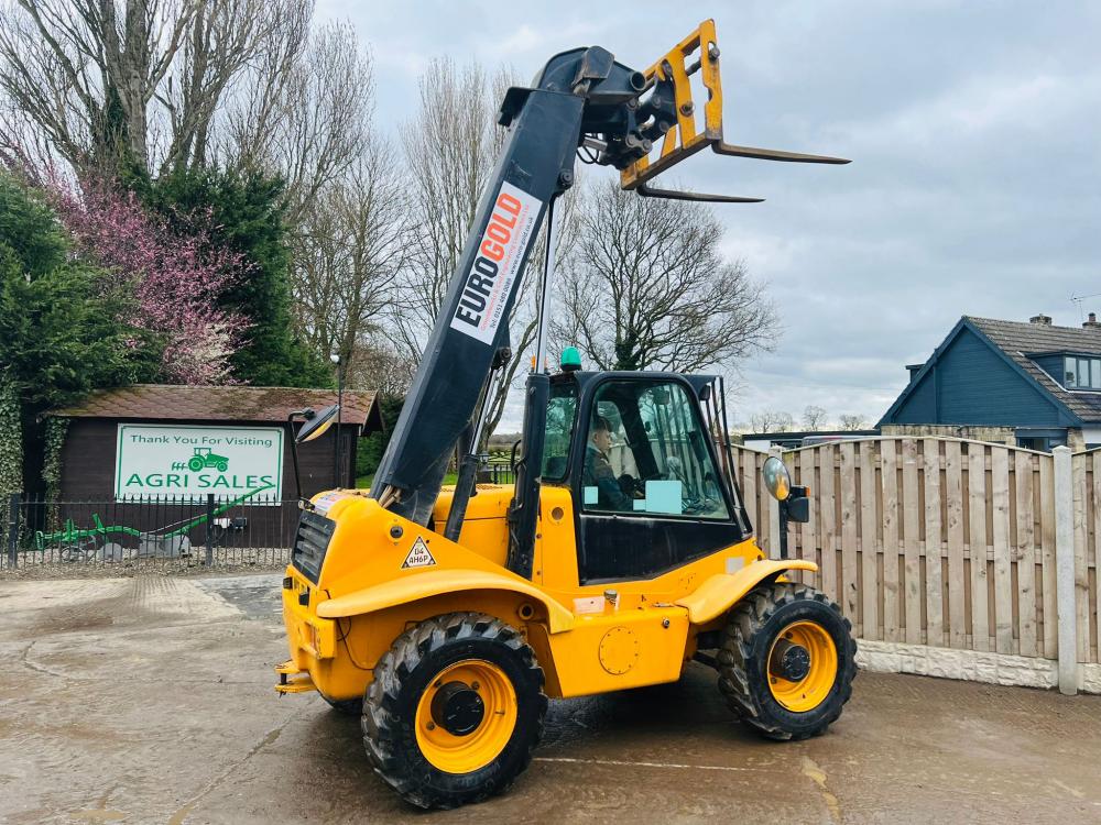 JCB 520-50 4WD TELEHANDLER * YEAR 2013 , ROAD REGISTERED *VIDEO*
