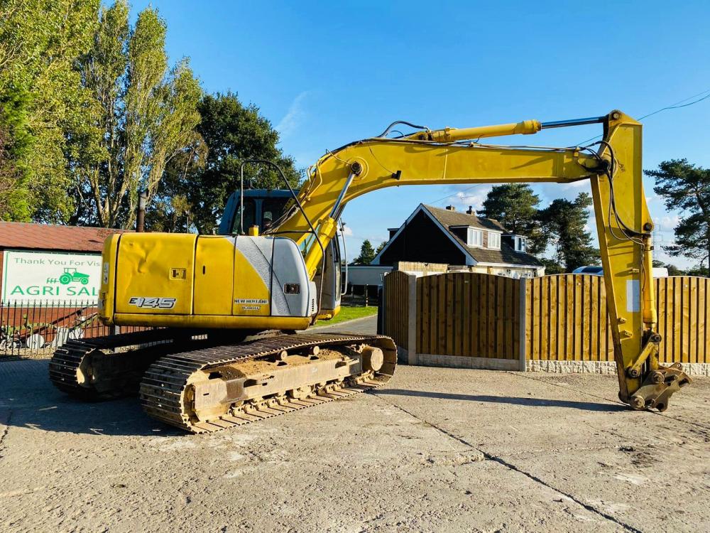 NEW HOLLAND KOBELCO E145 TRACKED EXCAVATOR C/W QUICK HITCH