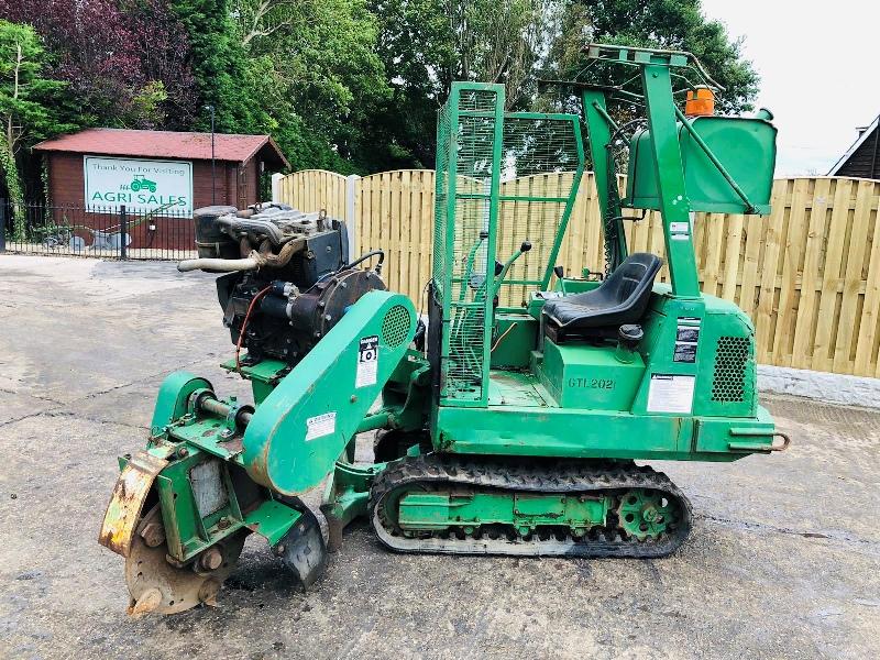 KUBOTA KH 31 RUBBER TRACKED STUMP GRINDER C/W OFFSET ARM & FRONT BLADE