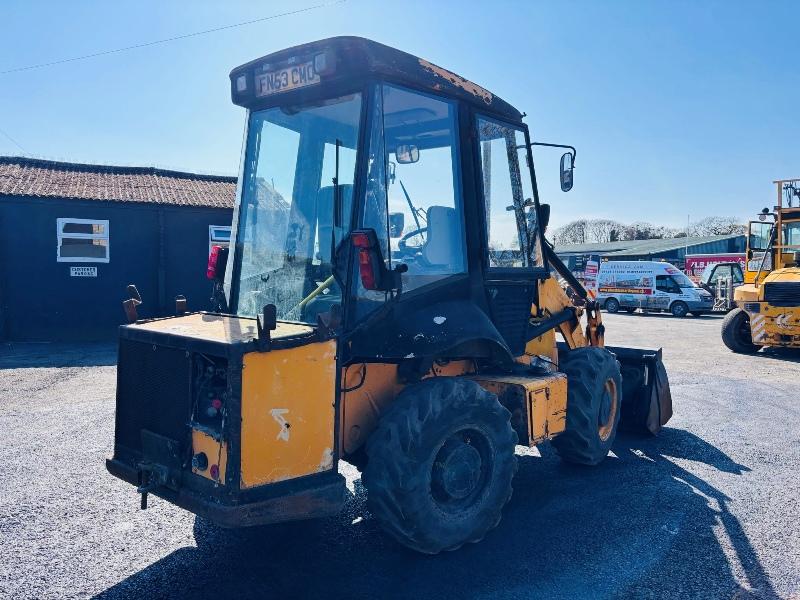 JCB 2CX AIR MASTER *DROVE OFF TRUCK NIPPED UP IN YARD SPARES AND REPAIRS*VIDEO*