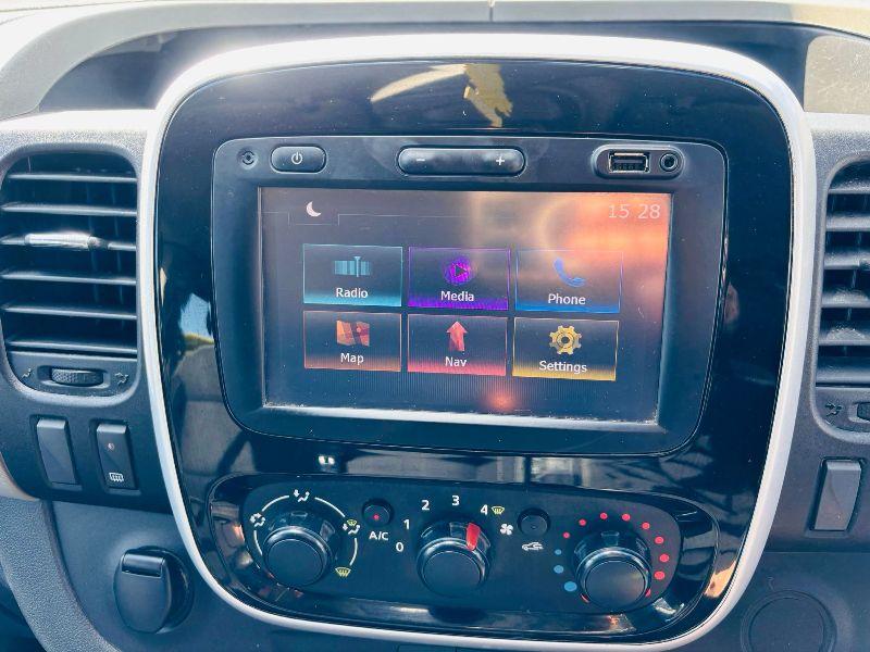 RENAULT TRAFIC LL29  SPORT CREW VAN NAV DCI *YEAR 2016*VIDEO*