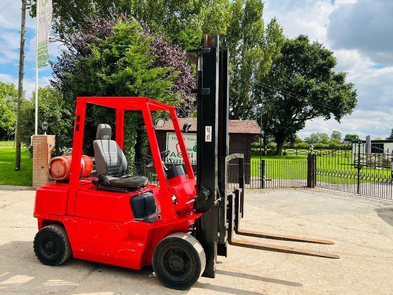 NISSAN FORKLIFT C/W SIDE SHIFT & 2 STAGE MAST *VIDEO*