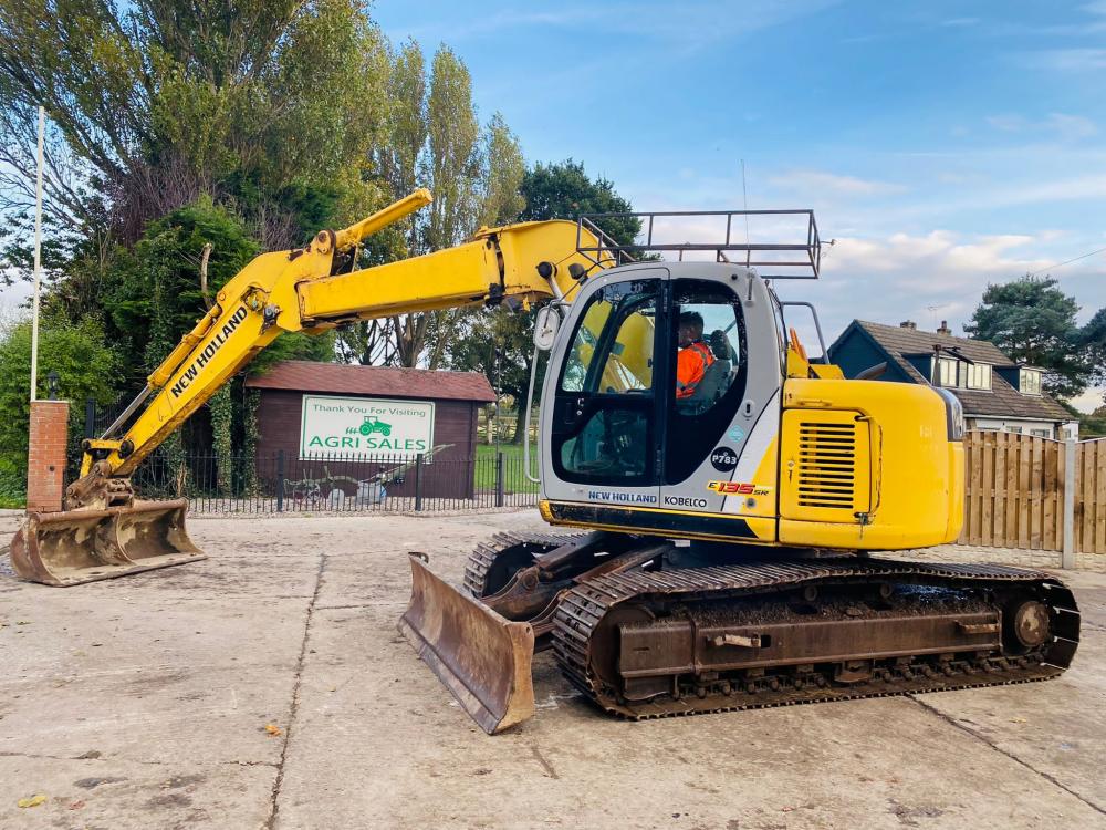 NEW HOLLAND KOBELCO E135SR TRACKED EXCAVATOR * YEAR 2007 * C/W QUICK HITCH & BLADE 