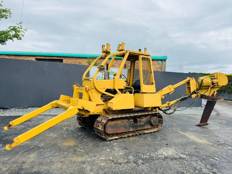 VERMEER FLX75 PLOW*C/W PLOW*READING 1555 HOURS*STEERING WHEEL*VIDEO*