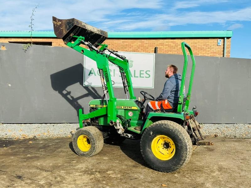 JOHN DEERE 955 4WD COMPACT TRACTOR*C/W FRONT LOADER*VIDEO*