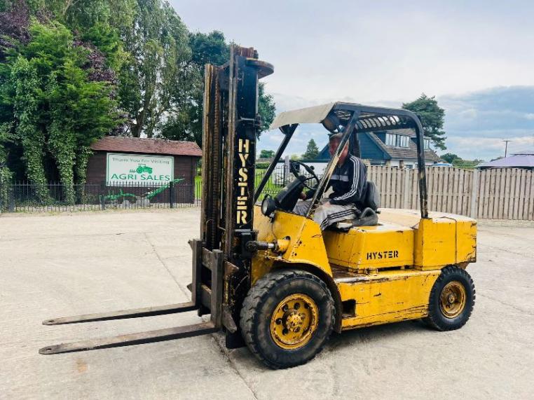 HYSTER DIESEL FORKLIFT C/W 2 STAGE MAST & PERKINS ENGINE *VIDEO*