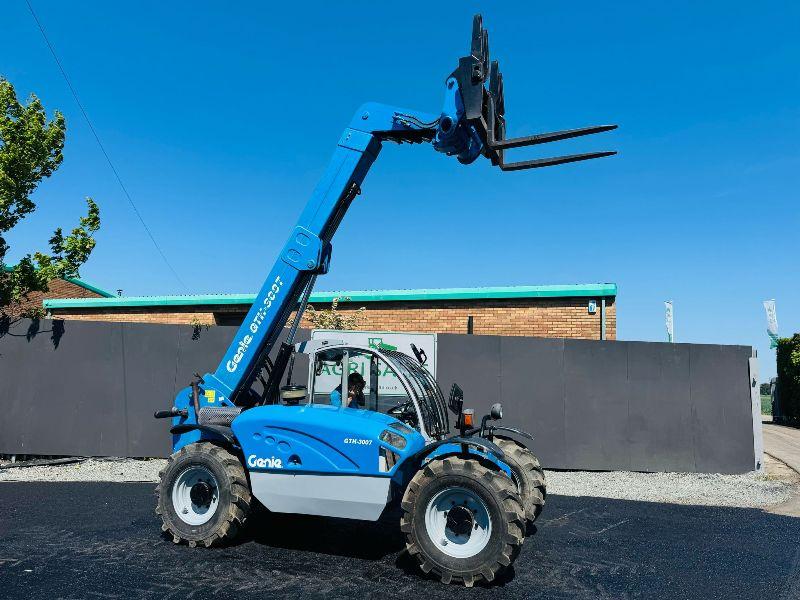 GENIE GTH-3007 TURBO TELEHANDLER *READING 3212 HOURS*C/W PALLET TINES*VIDEO*