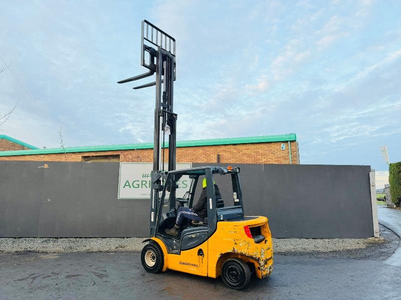 JUNGHEINRICH DFG 430S FORKLIFT*C/W PALLET TINES*VIDEO*