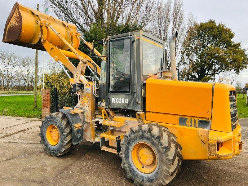 JCB 411 4WD LOADING SHOVEL C/W LOADMASTER 8000 MONITOR  * VIDEO *