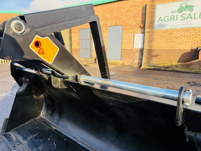 *NEW*UNUSED*JCB 3CX 4 IN 1 BUCKET*C/W PALLET TINES*VIDEO*