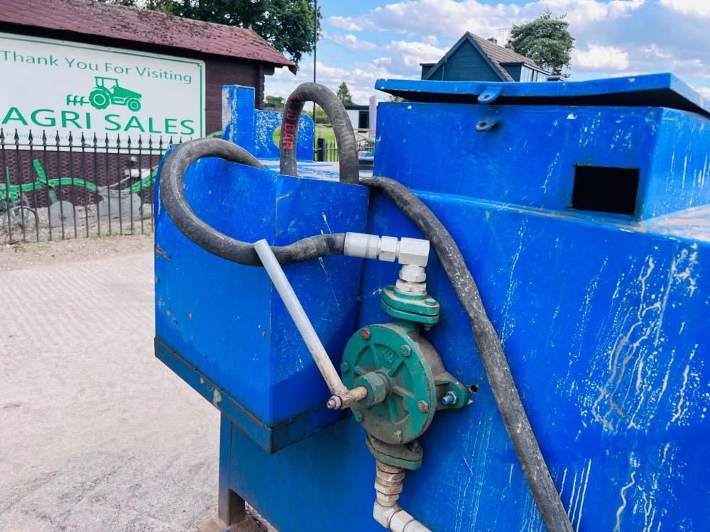 STATIC BUNDED FUEL BOWSER C/W MANUAL PUMP 