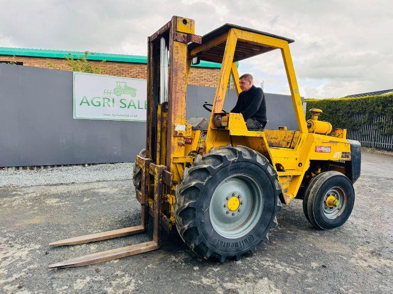 SAMBRON MASTED FORKLIFT*CONTAINER SPEC*C/W PERKINS 3152 ENGINE*