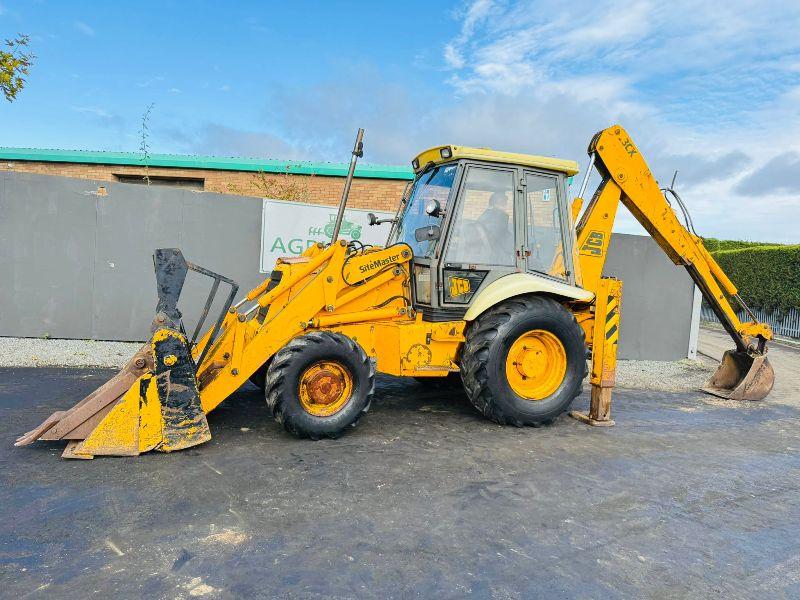 JCB 3CX PROJECT 8 4WD*C/W 4 IN 1 BUCKET + 3 REAR BUCKETS*VIDEO*