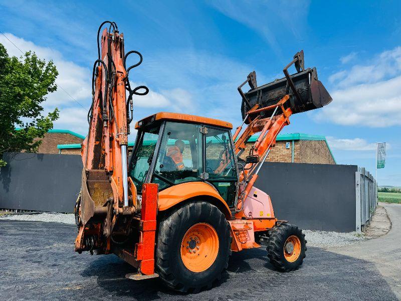 FIAT HITACHI FB100 FRONT LOADER AND DIGGER*C/W 4 IN 1 BUCKET AND PALLET TINES*VIDEO*