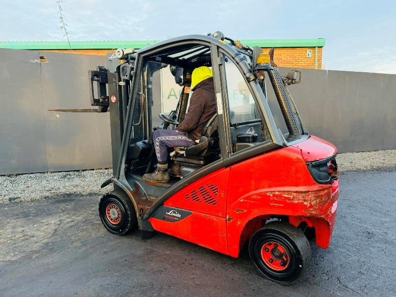 LINDE H25D-02 FORKLIFT*YEAR 2015*C/W PALLET TINES*VIDEO*