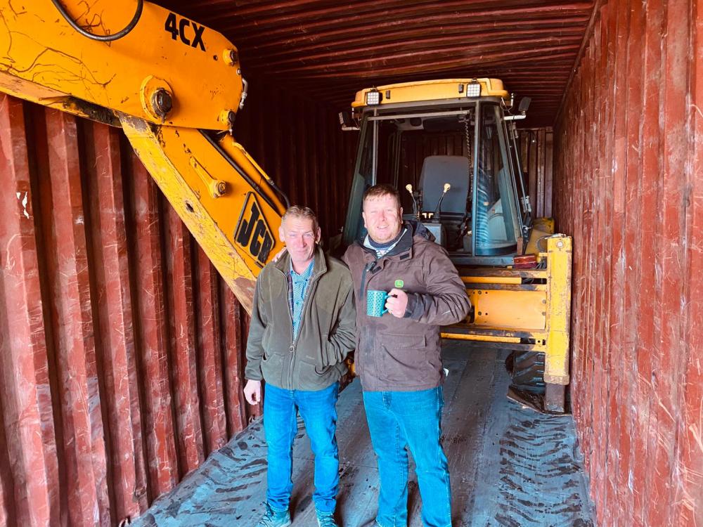 JCB 4CX BACKHOE & JCB 3CX BACKHOE GETTING LOADED INTO CONTAINER FOR EXPORT 