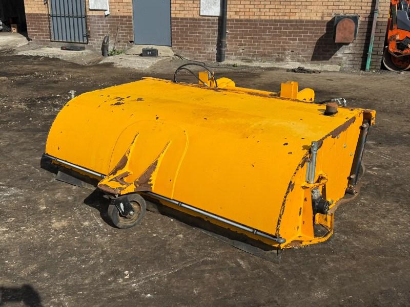 SWEEPER BRUSH*C/W JCB HEADSTOCK*VIDEO*