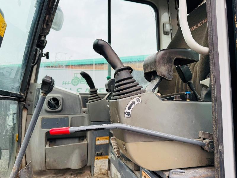 TAKEUCHI TB250 TRACKED EXCAVATOR*C/W 3 BUCKETS*YEAR 2015*VIDEO*