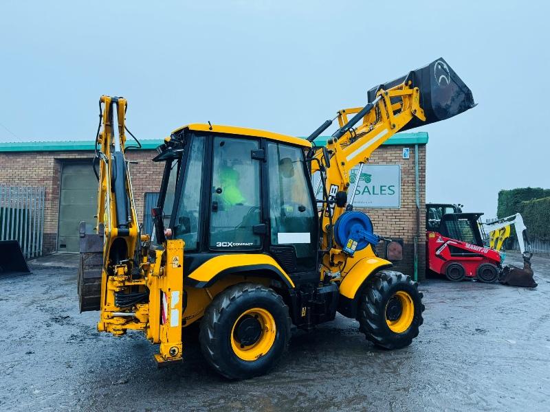 JCB 3CX COMPACT*C/W BUCKET*EXTENDED DIG*YEAR 2017*VIDEO*