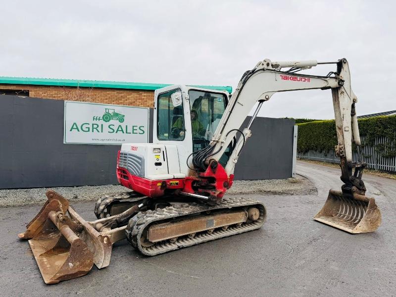 TAKEUCHI TB250 TRACKED EXCAVATOR*C/W 3 BUCKETS*YEAR 2015*VIDEO*