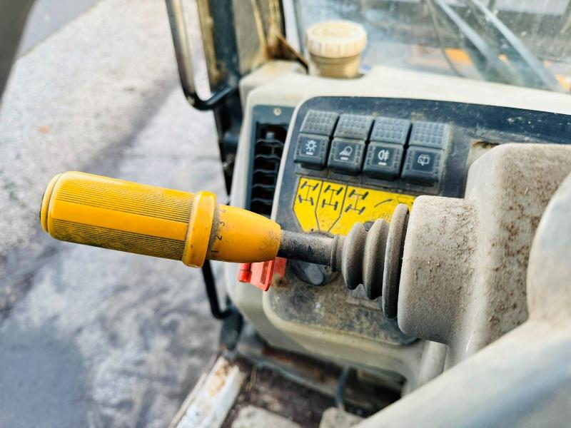 JCB 530-120 TELEHANDLER*C/W JACK LEGS*VIDEO*