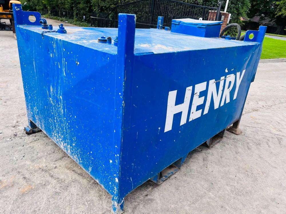 STATIC BUNDED FUEL BOWSER C/W MANUAL PUMP 