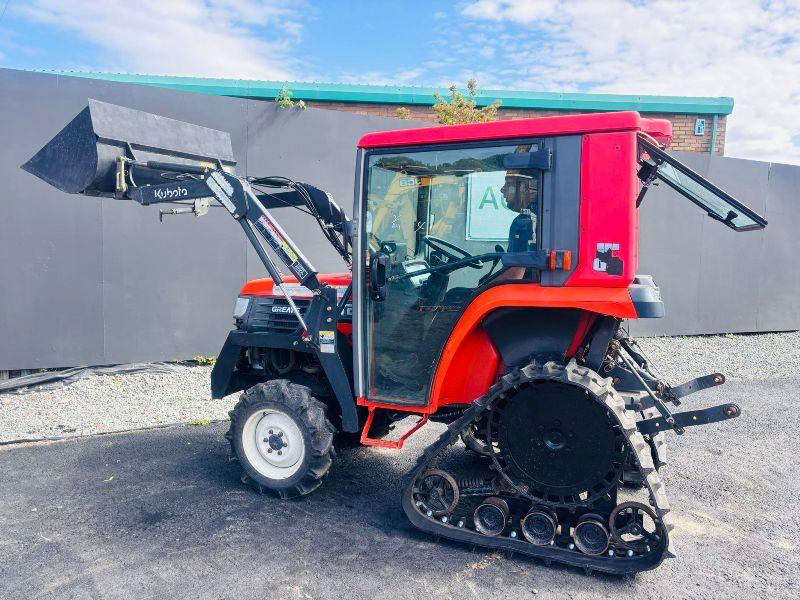 KUBOTA GT21 HALF TRACK TRACTOR*C/W FRONT LOADER AND BUCKET*VIDEO*
