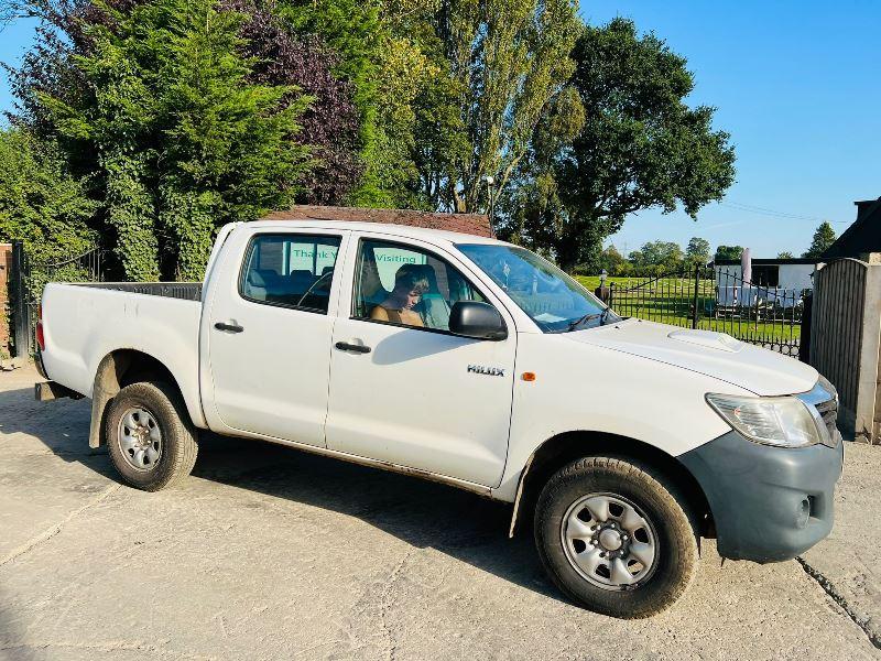 TOYOTA HILUX 2.5L DOUBLE CAB PICK UP *YEAR 2012*VIDEO*