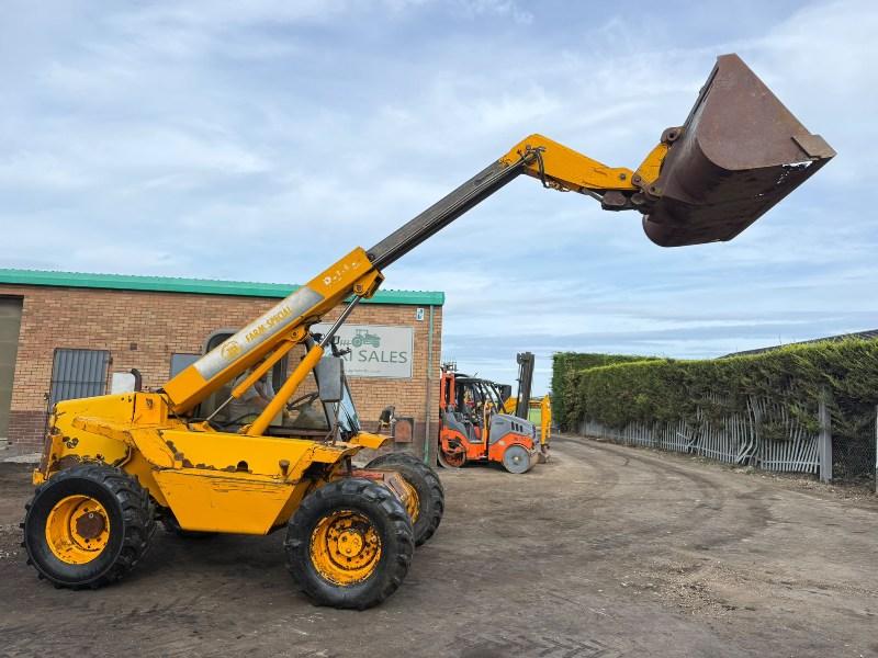 JCB 520-55 TELEHANDLER*C/W BUCKET*VIDEO*