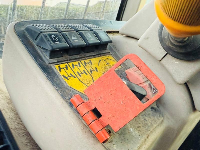 JCB 530-120 TELEHANDLER*C/W JACK LEGS*VIDEO*