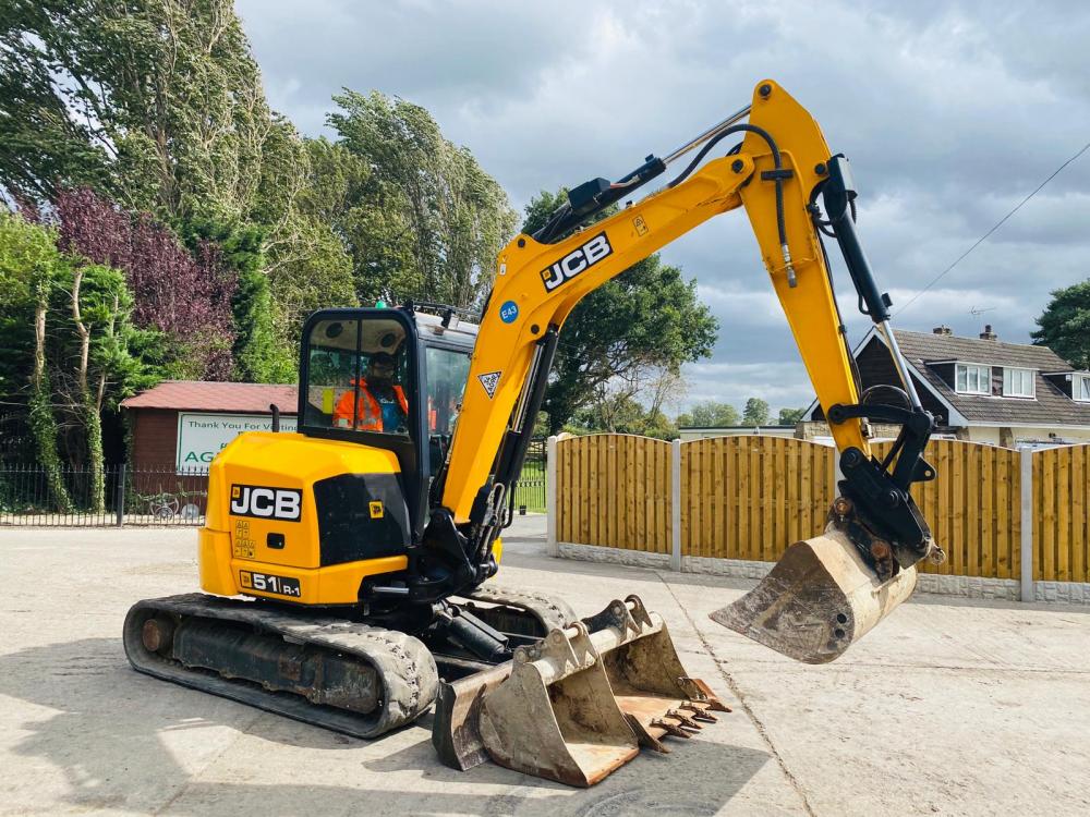 JCB 51R1 TRACKED EXCAVATOR * YEAR 2016 , ONLY 2331 HOURS * C/W 3 X