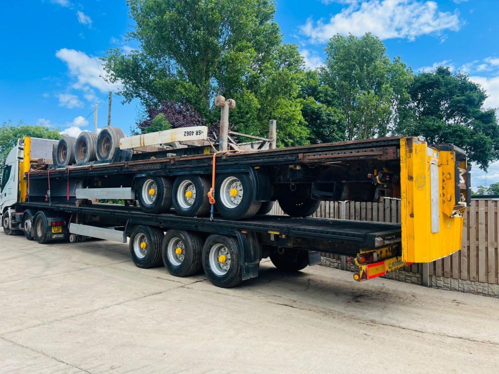 KRONE SDP 27 TRI-AXLE FLAT BED TRAILER * KRONE STACK OF 3 TRAILERS *