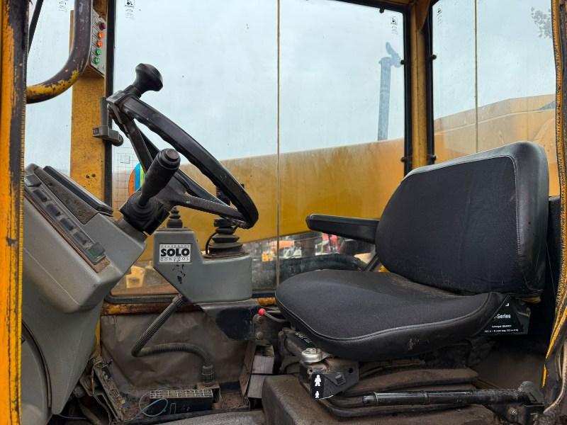 SANDERSON 726 TELEHANDLER*AG SPEC*C/W PALLET TINES*VIDEO*