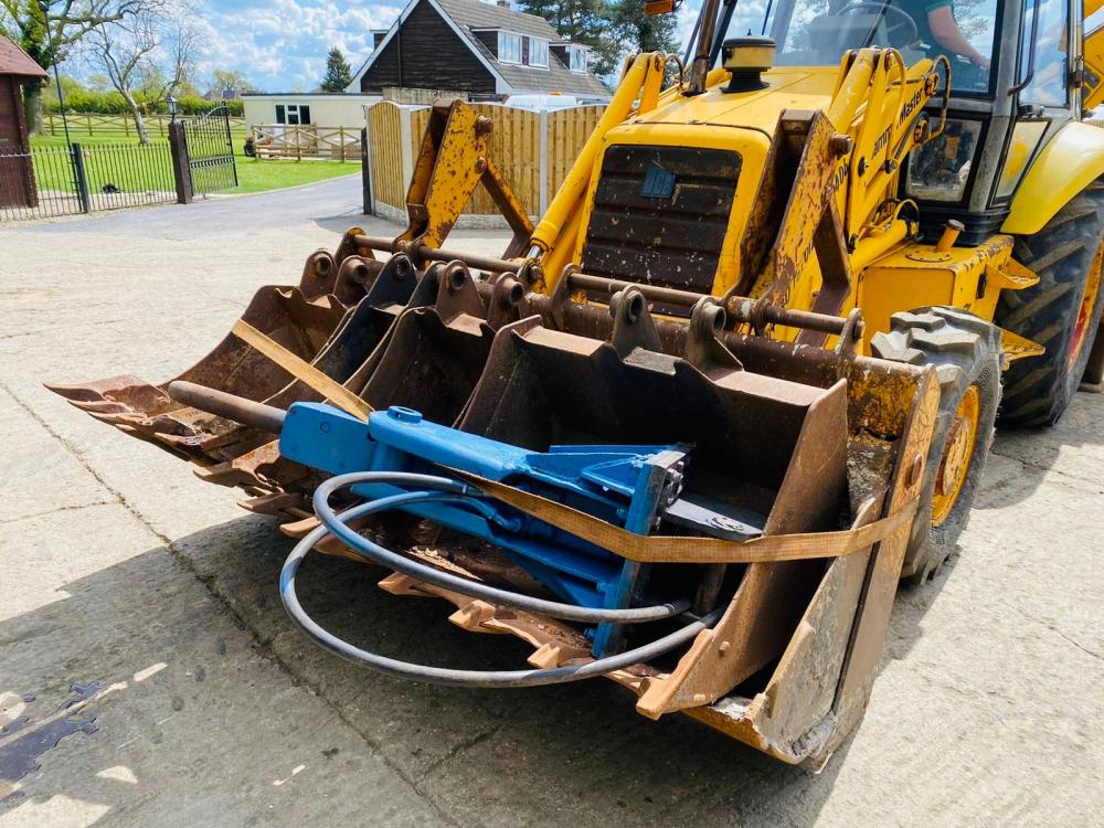 JCB 3CX HAMMER MASTER PROJECT 8 SITE MASTER C/W BUCKETS & HAMMER
