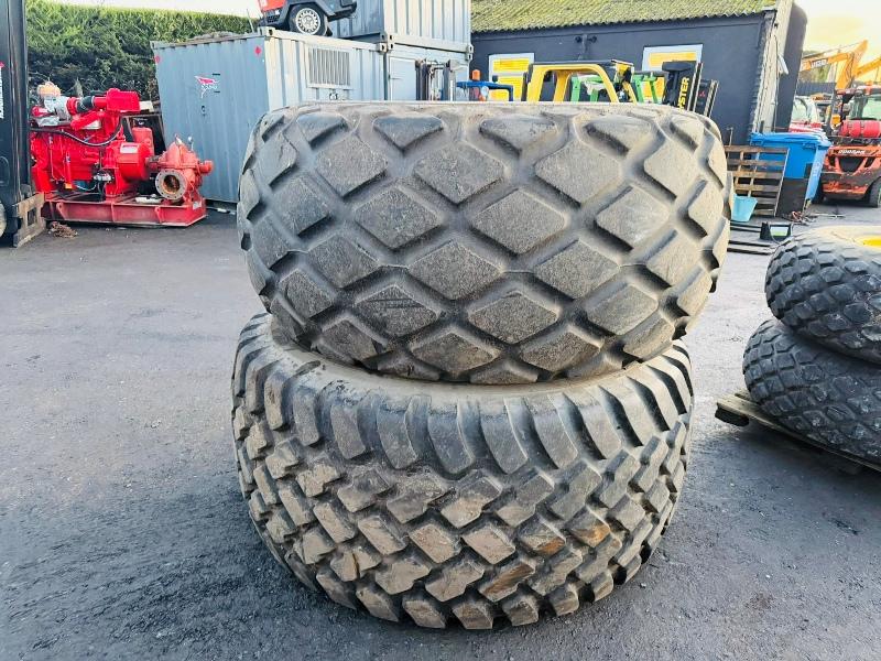 SET OF WHEELS AND TURF TYRES TO SUIT JOHN DEERE TRACTOR*8 STUD*VIDEO*