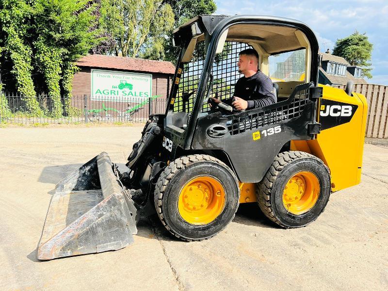 JCB 135 4WD SKIDSTEER * YEAR 2014 * C/W BUCKET *VIDEO*