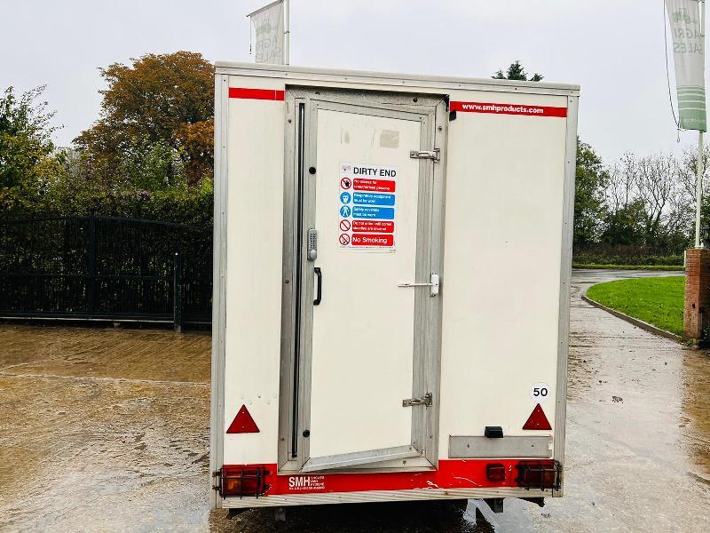 SINGLE AXLE SHOWER BLOCK C/W HONDA GENERATOR *VIDEO*