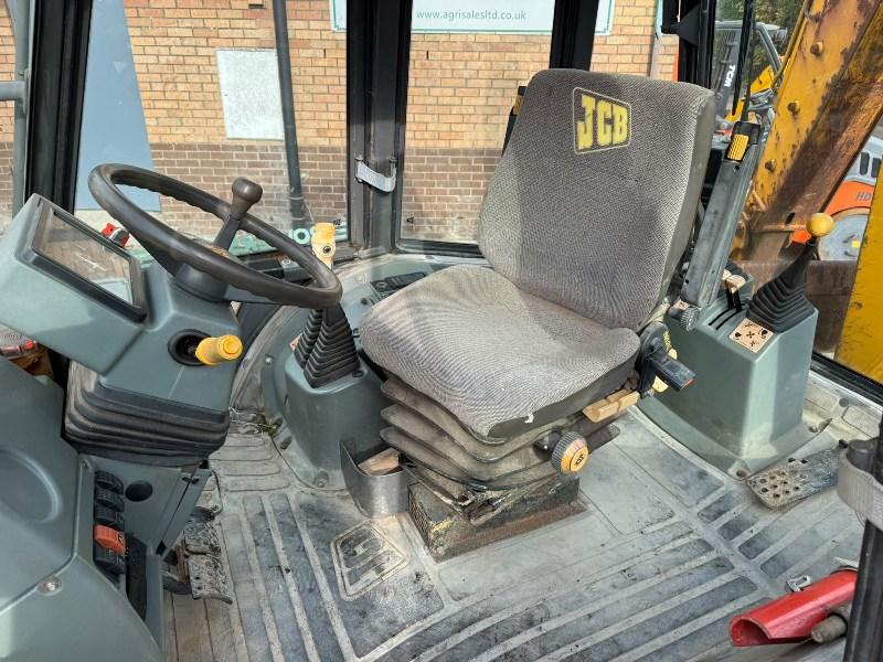 JCB 3CX PROJECT 8 SITEMASTER+*C/W 4 IN 1 BUCKET*VIDEO*