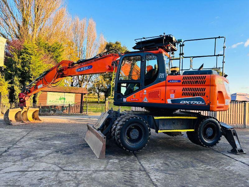 DOOSAN DX170W 4WD WHEELED EXCAVATOR *YEAR 2016* C/W HYDRAULIC TILITING QH *VIDEO*