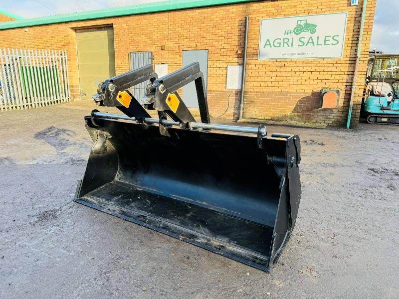 *NEW*UNUSED*JCB 3CX 4 IN 1 BUCKET*C/W PALLET TINES*VIDEO*