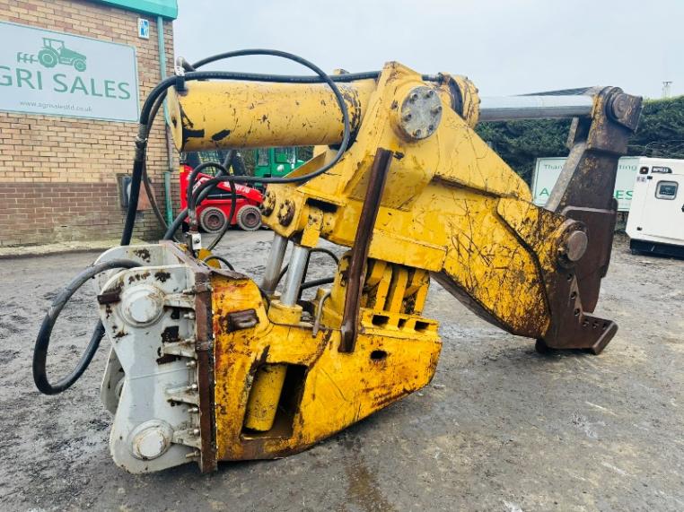 HEAVY DUTY HYDRAULIC DEMOLITION SHEAR*C/W QUICK HITCH*VIDEO*
