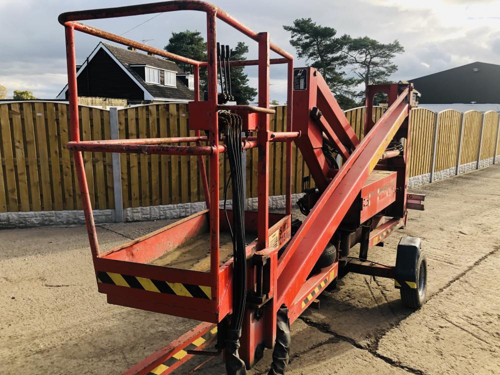 TOWABLE MICRO BOOM 10 ELECTRIC CHERRY PICKER